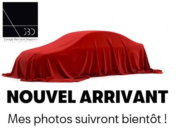 First vehicle image