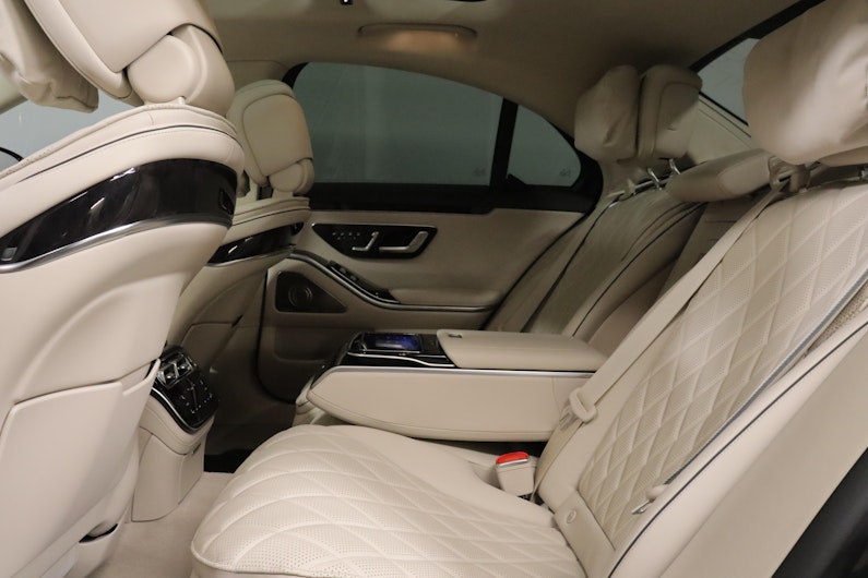 Vehicle image MERCEDES-BENZ S 580