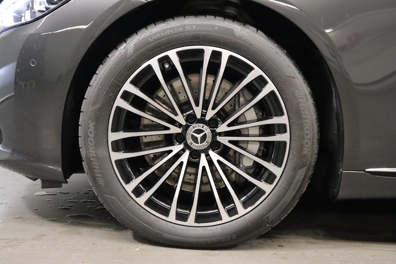 Vehicle image MERCEDES-BENZ S 580