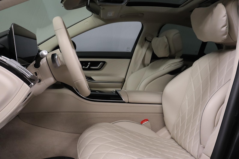 Vehicle image MERCEDES-BENZ S 580