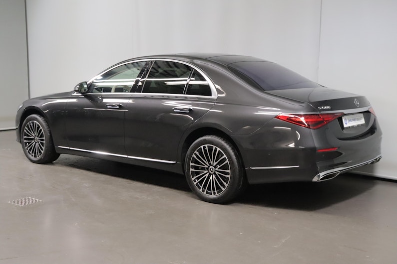 Vehicle image MERCEDES-BENZ S 580