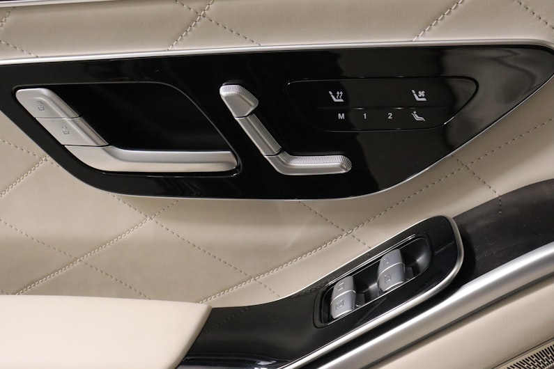 Vehicle image MERCEDES-BENZ S 580