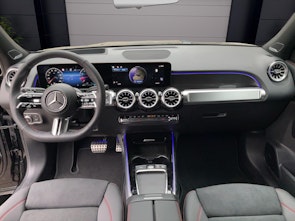 Vehicle image MERCEDES-BENZ GLB 220 AMG Line 4matic