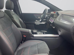 Vehicle image MERCEDES-BENZ EQA 300 AMG Line 4matic