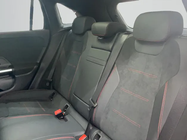 Mercedes-Benz EQA 300 4MATIC AMG Line