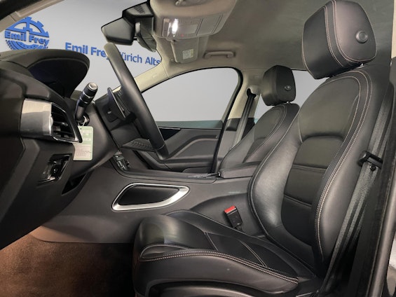 Vehicle image 7 Vehicle image 7