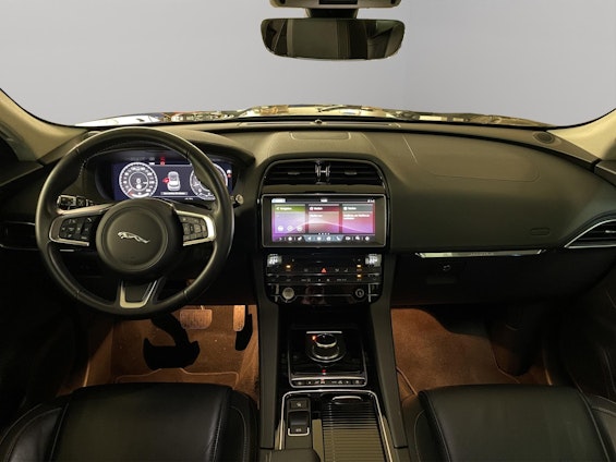 Vehicle image 8 Vehicle image 8