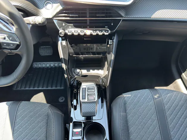 Peugeot 208 1.2 Hybrid 110 Allure Premium