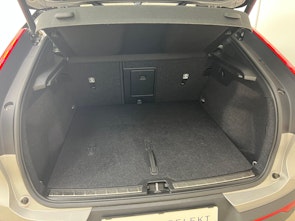 Vehicle image VOLVO C40 P8 Twin Recharge AWD / ab 3,99% Leasing inkl. 1 Jahr Protect Autoversicherung