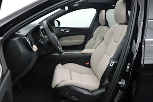 Vehicle image VOLVO XC60 2.0 T8 TE Ultra Bright eAWD