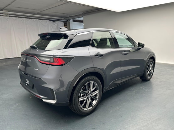 Vehicle image 5 Vehicle image 5