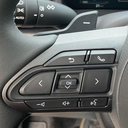 Vehicle image 7 Vehicle image 7