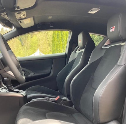 Vehicle image 5 Vehicle image 5