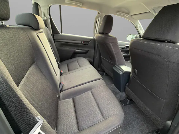 Toyota Hilux Double Cab.-Pick-up 2.4 D-4D 150 Comfort