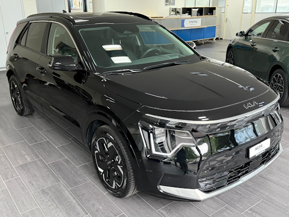 First vehicle image First vehicle image