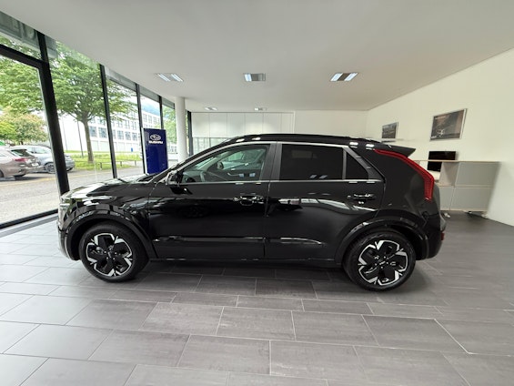 Vehicle image 4 Vehicle image 4