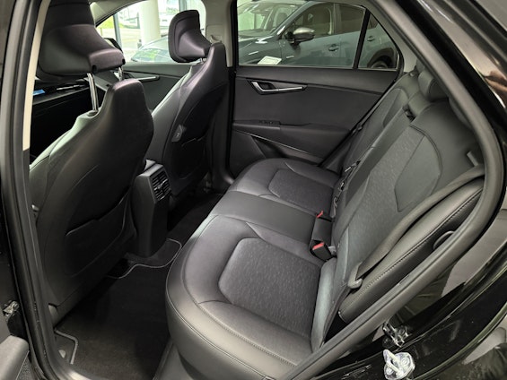 Vehicle image 11 Vehicle image 11