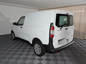 https://vehicle.imgix.net/3874821/3c61b29d-5eb0-4df4-8f83-a2de6b81dd6a.jpg