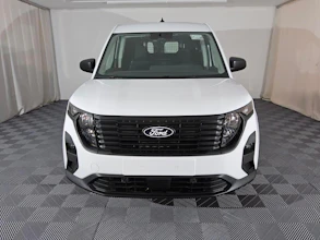 https://vehicle.imgix.net/3874821/c724ce8f-6f25-40f3-a05c-672b0fc6d94f.jpg