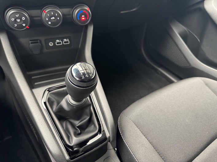 Vehicle image MITSUBISHI COLT