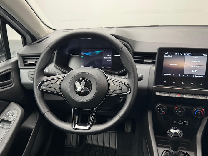 Vehicle image MITSUBISHI COLT