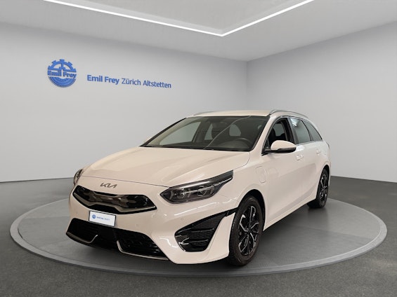 First vehicle image