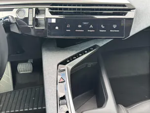 Peugeot 3008 1.2 Hybrid 145 Allure Premium
