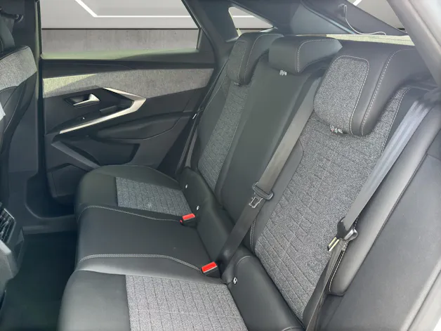 Peugeot 3008 1.2 Hybrid 145 Allure Premium