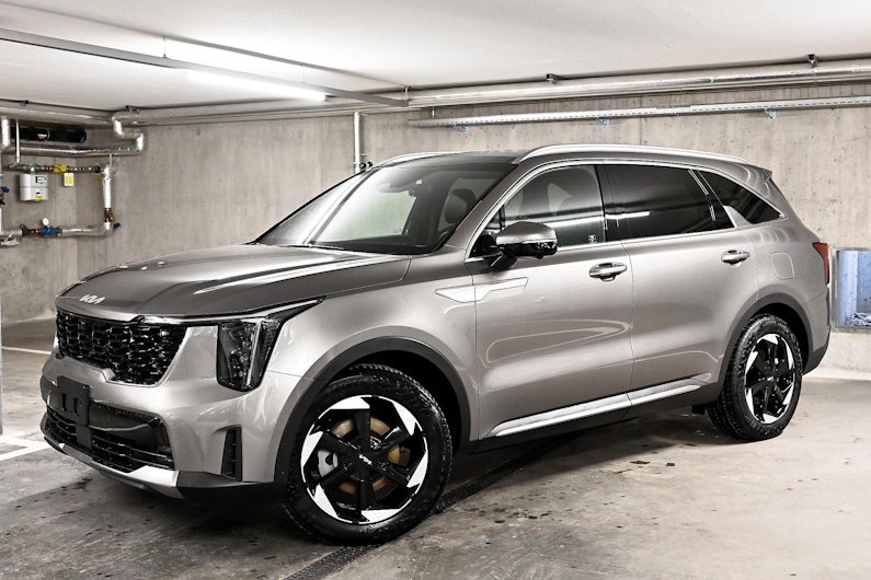 Vehicle image KIA SORENTO