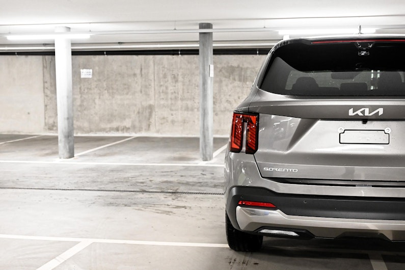 Vehicle image KIA SORENTO