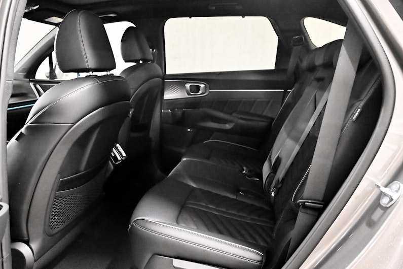 Vehicle image KIA SORENTO