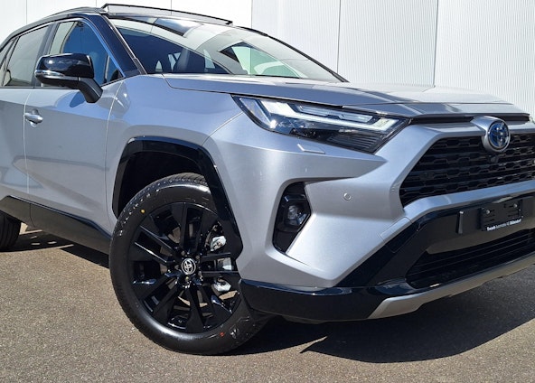 First vehicle image First vehicle image