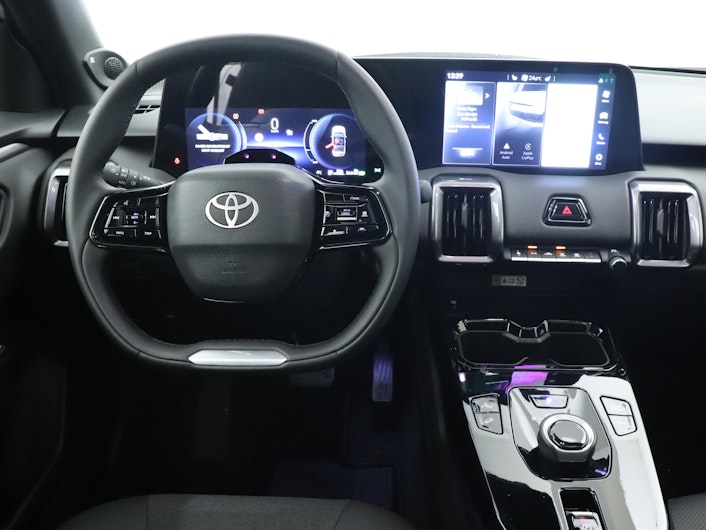 Vehicle image TOYOTA UrbanCruiser