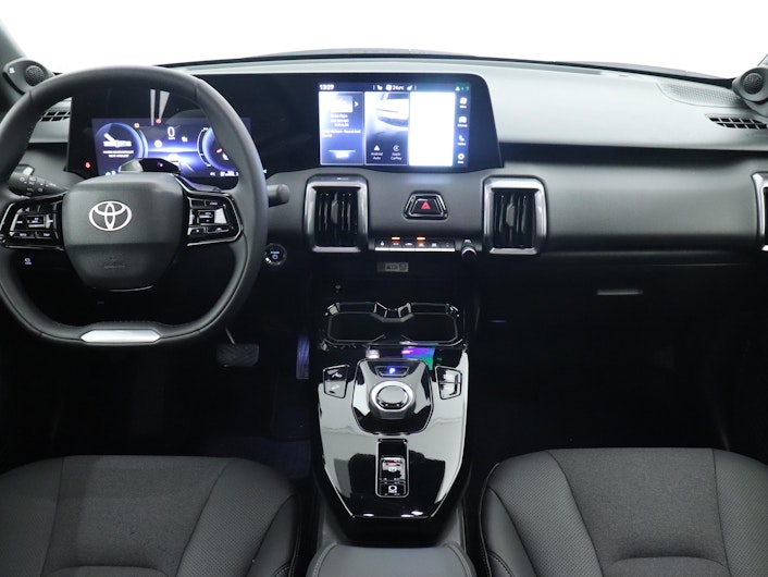 Vehicle image TOYOTA UrbanCruiser