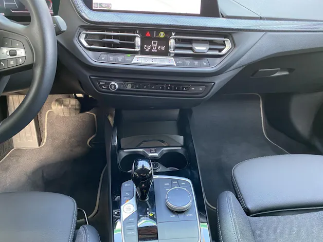 BMW 120d xDrive SAG