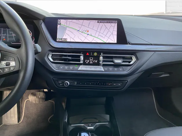BMW 120d xDrive SAG