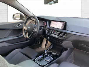 BMW 120d xDrive SAG