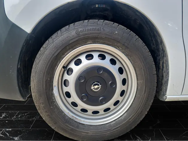 Opel Vivaro Cargo XL 2.0 D 144 S/S