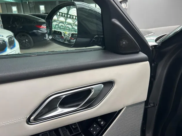 Land Rover Range Rover Velar 3.0 V6 R-Dynamic