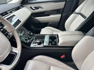 Land Rover Range Rover Velar 3.0 V6 R-Dynamic