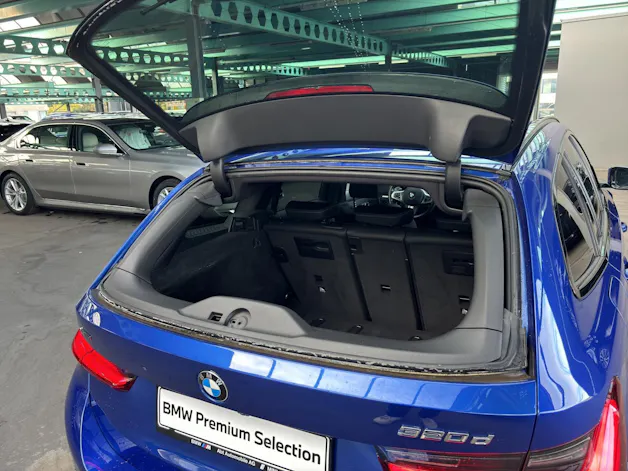 BMW 320d xDrive SAG Touring