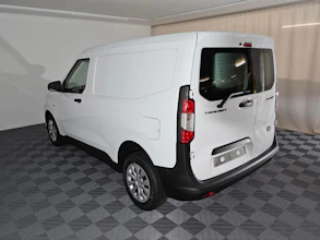 https://vehicle.imgix.net/3875500/31423057-0356-42dc-b928-8d686d020db6.jpg