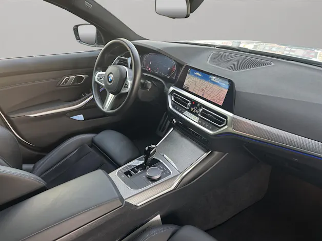 BMW 330d xDrive SAG