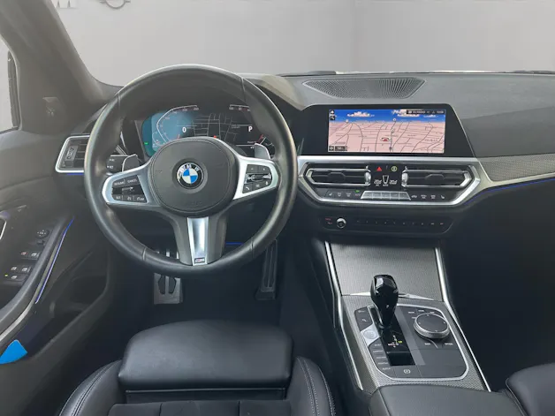 BMW 330d xDrive SAG