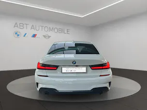 BMW 330d xDrive SAG
