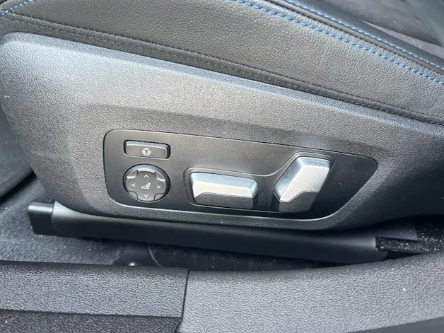 BMW 330d xDrive SAG