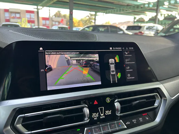 BMW 330d xDrive SAG