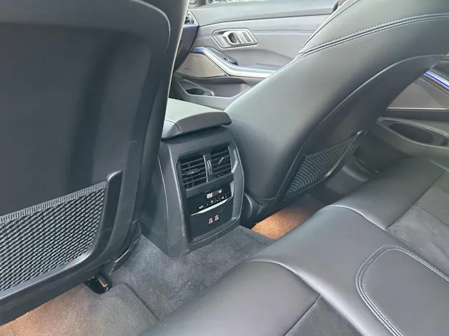 BMW 330d xDrive SAG