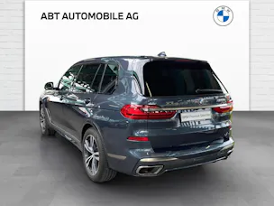 BMW X7 M50i