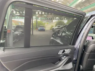 BMW X7 M50i